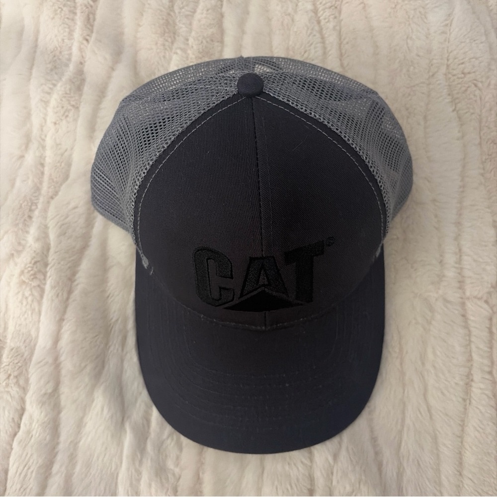 NEW - Caterpillar Cat Equipment Twill / Mesh Hat Cap - Charcoal /without tags